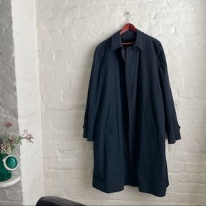 Men’s London fog black trench coat size 42 Long